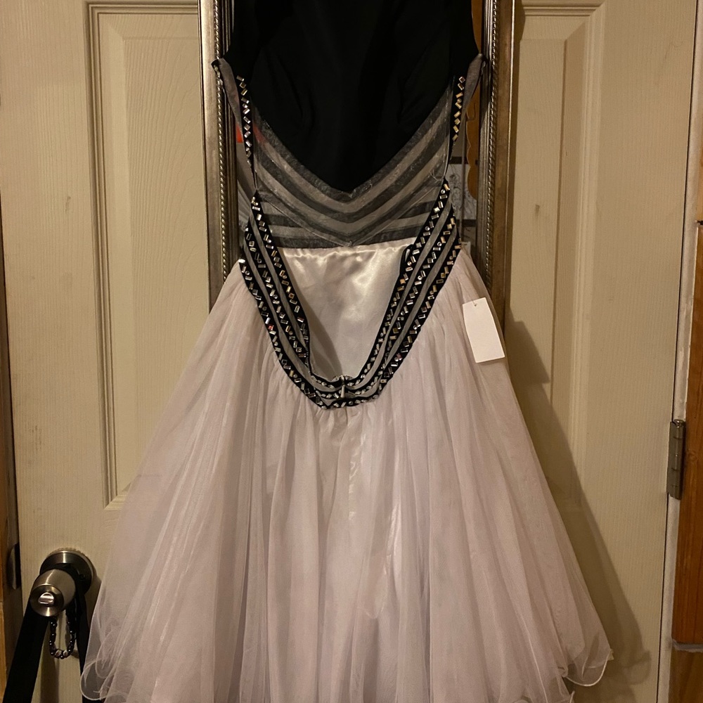 FANCY DRESS